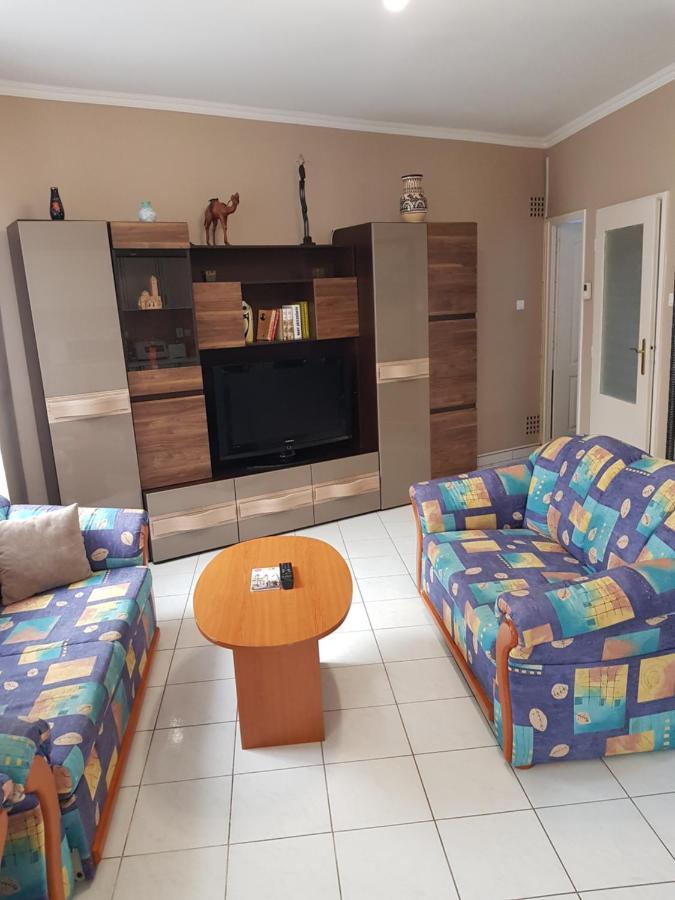 Belvarosi Apartman Apartment Eger Luaran gambar